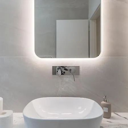 בודפשט Lovely Quiet Central Apartment Near Heroes Square By Cavaland מראה חיצוני תמונה