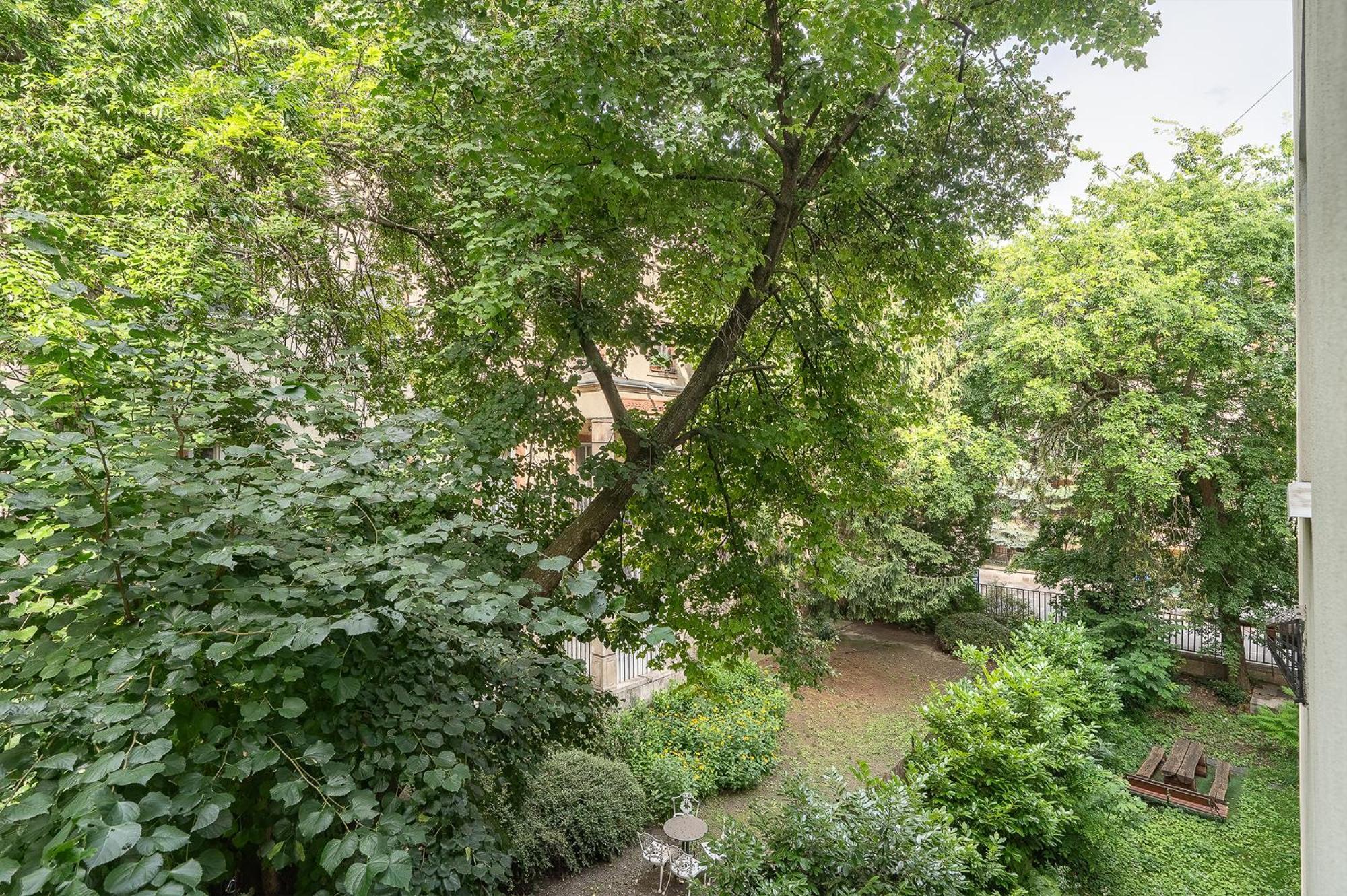 Apartmán Lovely Quiet Near Heroes Square By Cavaland *